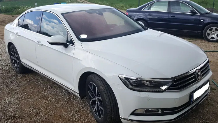 volkswagen Volkswagen Passat cena 70000 przebieg: 138490, rok produkcji 2016 z Zwoleń